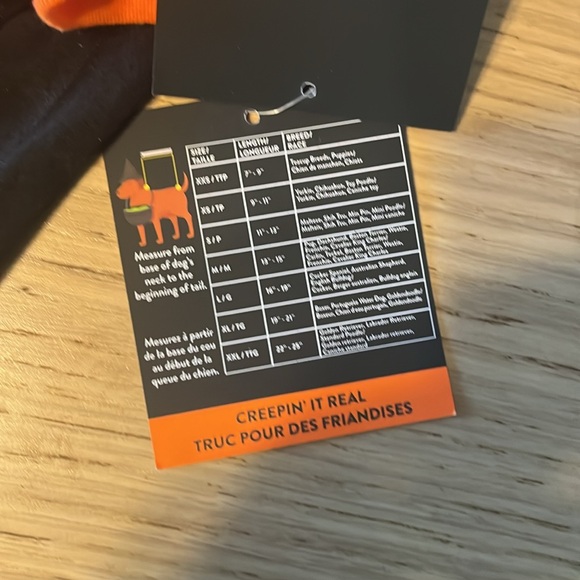 Hotel Doggy Lick Or Treat Dog Shirt. Large. - Picture 4 of 5